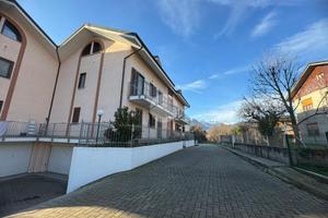 3 LOCALI A ALMESE