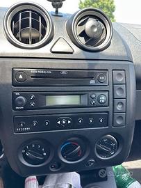 Stereo ford fiesta 4500 rds