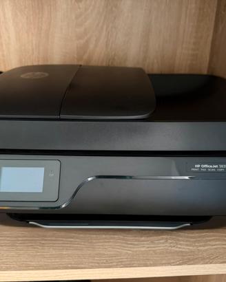 HP OfficeJet 3835 – Stampante multifunzione