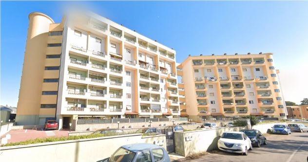 Pomezia nord monolocale luminoso balcone p.auto