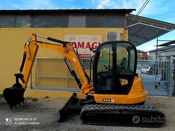 Miniescavatore jcb 8055 zts girosagoma