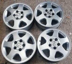 CERCHI IN LEGA 5 fori 15" OPEL