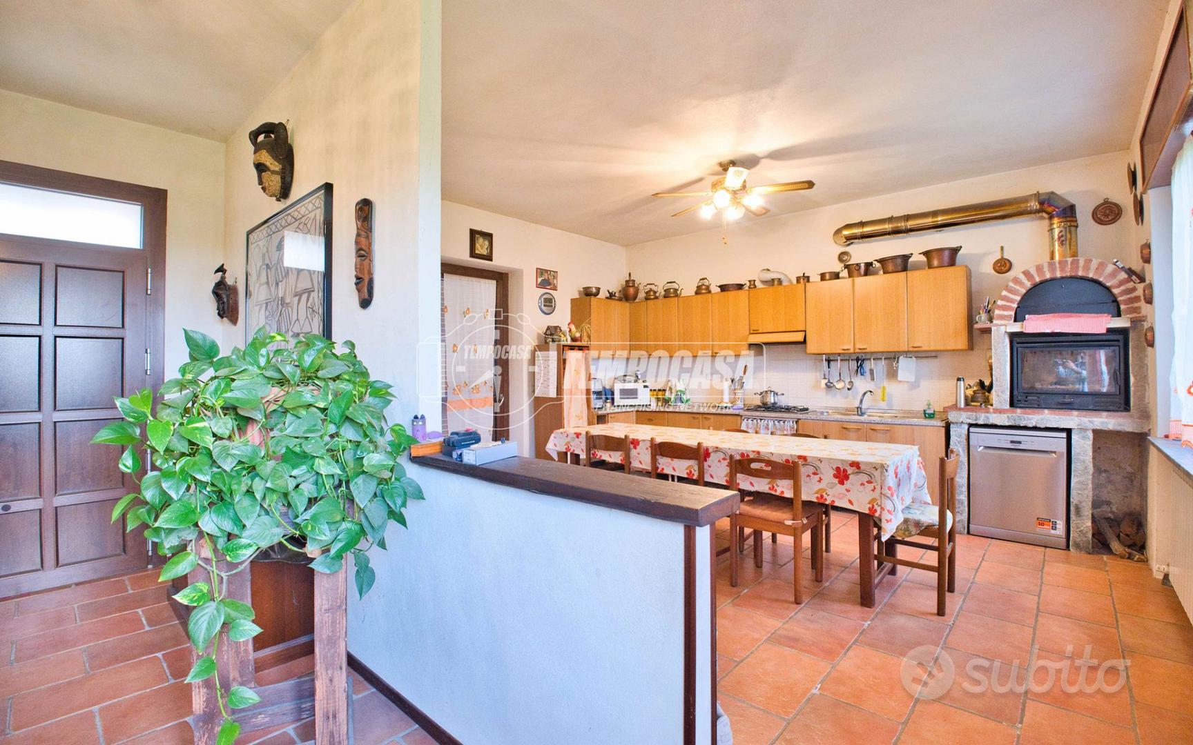 SOLUZIONE INDIPENDENTE CON GIARDINO PRIVATO IN CL - Vista 4