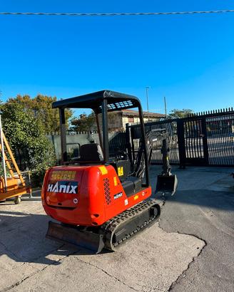 E156 Mini escavatore 15 q Hanix diesel