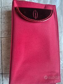 pochette Clarins