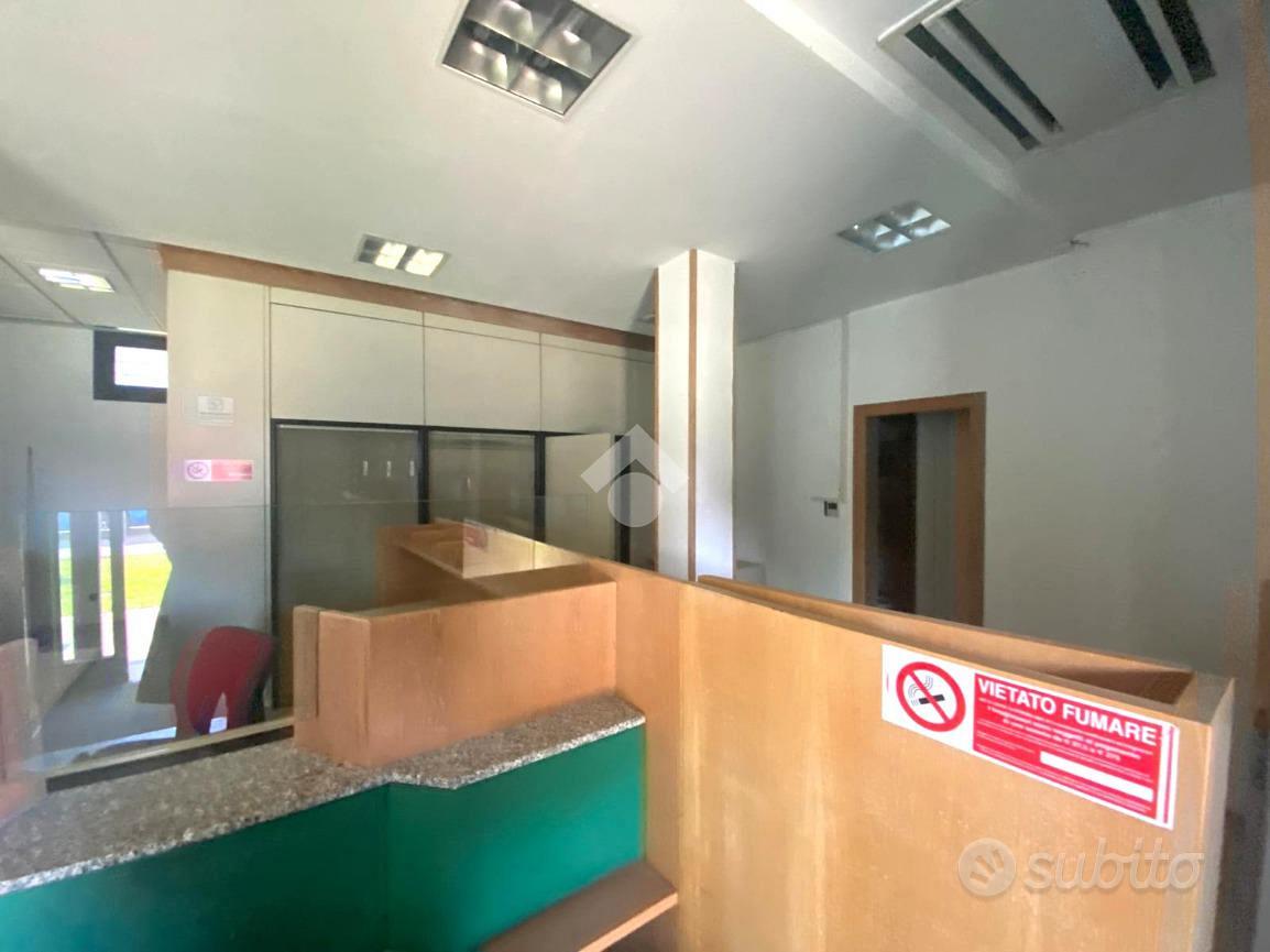 NEGOZIO A SELVAZZANO DENTRO - Altro