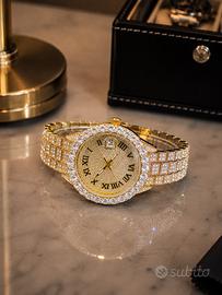 Orologio Luxury Dorato con Cristalli -
