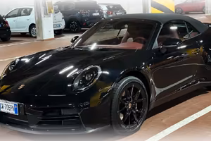 Porsche Carrera Cabrio mod year 2025