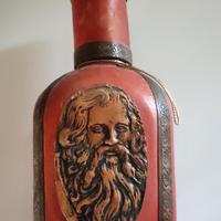 Bottiglia di vetro rivestita in pelle Vintage