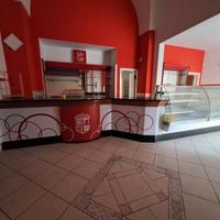 Bancone BAR, retrobancone e vetrine