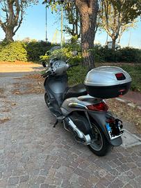 Piaggio Beverly 500