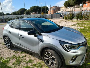 autovettura Renault Captur 