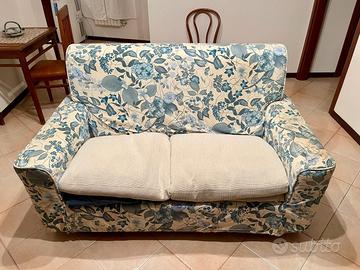 Divano letto a due posti