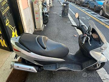 Suzuki Burgman 200 fine 2008 - PERMUTE