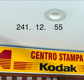 Insegna luminosa cassonata funzionante