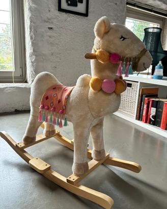 Dondolo bambina