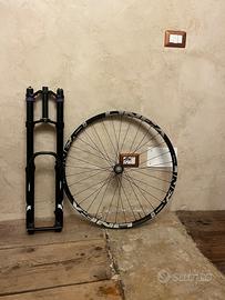 Forcella Formula Nero C 200mm e cerchio Linea G