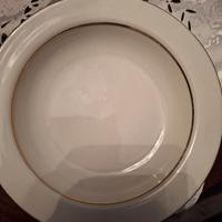 Servito di Piatti in porcellana con bordo oro