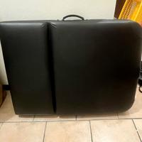 Lettino da massaggi o tatuaggi