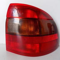 OPEL ASTRA F BERLINA - FARO POSTERIORE DESTRO - 11