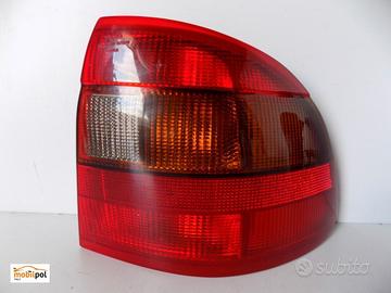 OPEL ASTRA F BERLINA - FARO POSTERIORE DESTRO - 11