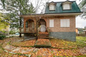 VILLA SINGOLA A LANGHIRANO