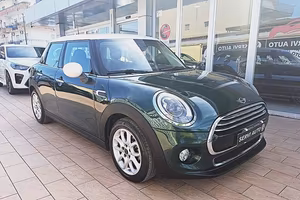 MINI Mini 5 porte 1.5 Cooper D 5p Business auto