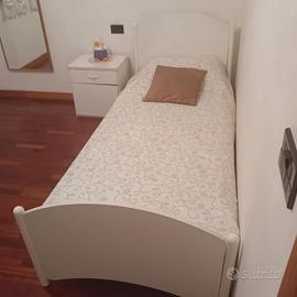 letto singolo +comodino