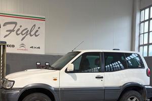 NISSAN TERRANO 2.7  ANNO 2005 GANCIO E VERICELLO