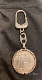 Portachiavi con 20 Lire 1928 detta il “Cappellone”