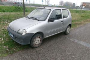 Auto Fiat 600