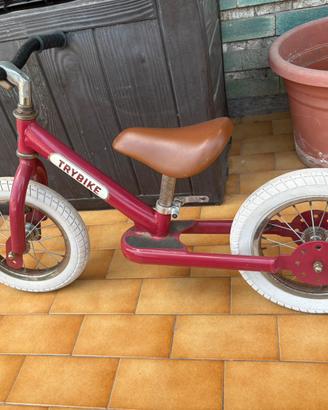 Bici senza pedali Trybike balance bike bambino