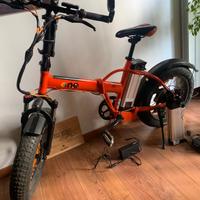 Bicicletta pieghevole elettrica