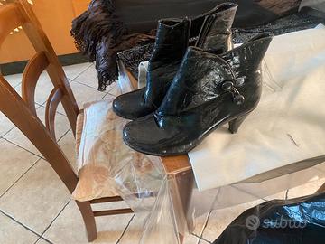 tutto in blocco vestiti scarpe ecc ecc