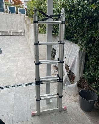 Scala in alluminio
