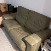 Divano in pelle due posti