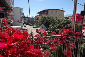Casa semindipendente a casalnuovo di napoli