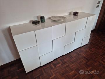 Credenza moderna