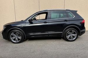 VOLKSWAGEN Tiguan 1.5 TSI 150 CV DSG R-LINE Blue