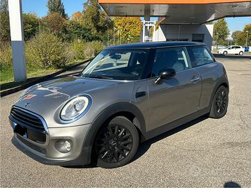 Mini Cooper D 1,5 d - Automatica