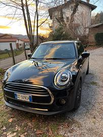 Mini cooper nera benzina 1500cc anno 2020