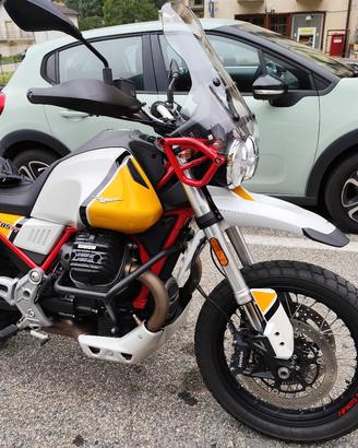 Moto Guzzi V85tt