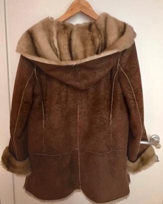 Eco montone Giorgio Armani