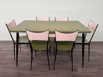 Set Tavolo vintage con 6 sedie in formica anni 60