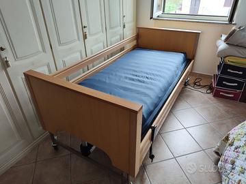 Letto per anziani motorizzato con telecomando