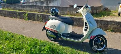 Vespa GTS 300super