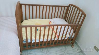 Lettino bambini 0-5 anni PALI in legno con cass.