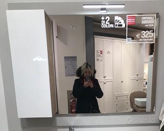 Specchio da bagno nuovo