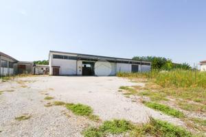 CAPANNONE A CANNETO SULL'OGLIO