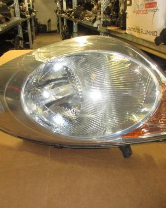 Proiettore sinistro NISSAN NOTE del 2007